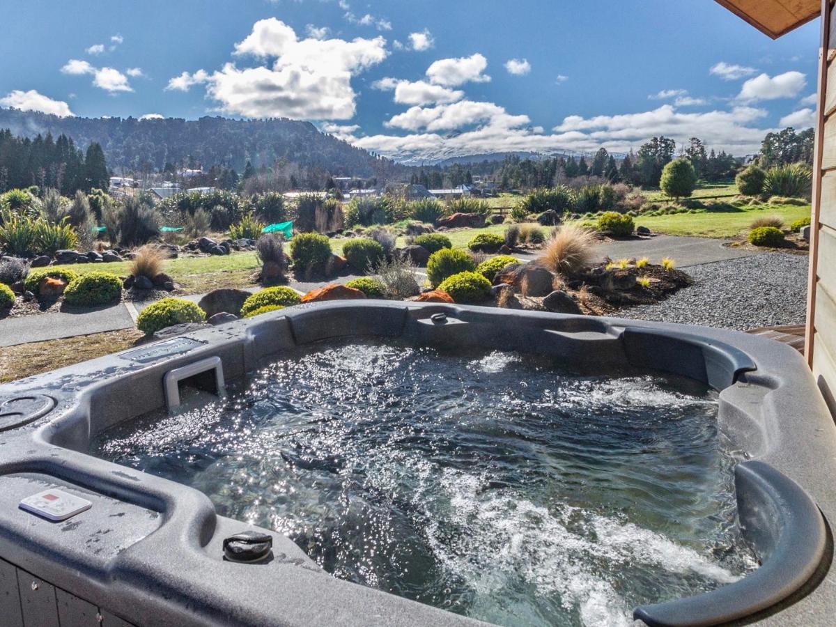 Heavenly Spa Views - Ohakune Holiday Home Extérieur photo